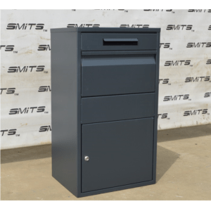 Cutie-metalica-postala