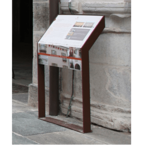 totem informatii muzeu