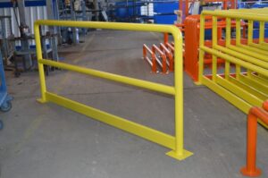 U-shaped protection barrier-with plinth.